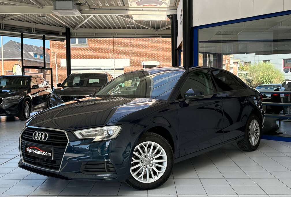 Audi A3 1.6 TDi *XENON * GPS * CAMERA * CARPLAY * JANTES *