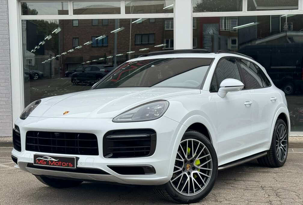 Porsche 3.0i V6 SPORT DESIGN TOIT PANO CAM 360 CHRONO