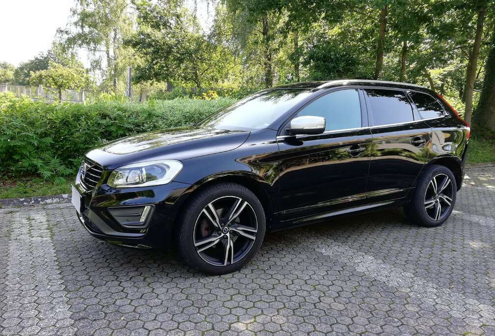 Volvo XC60 2.0 D3 Momentum R-design Geartronic