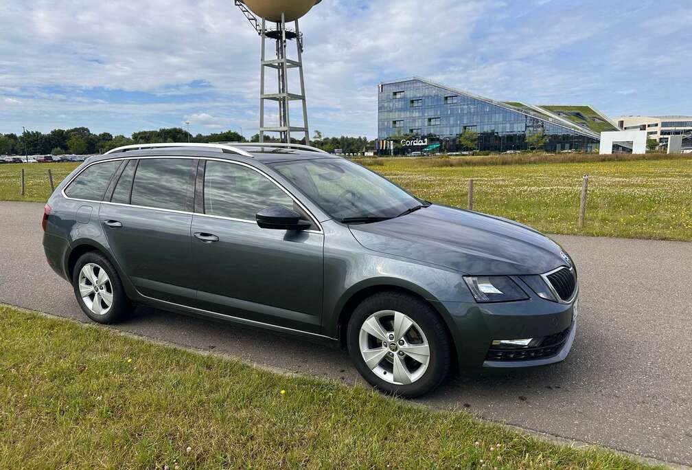 Skoda Combi 1.6 TDI DSG Ambition