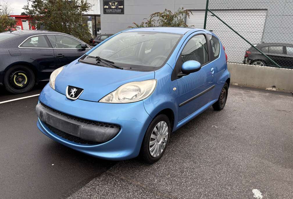Peugeot 1.0i 12v Trendy