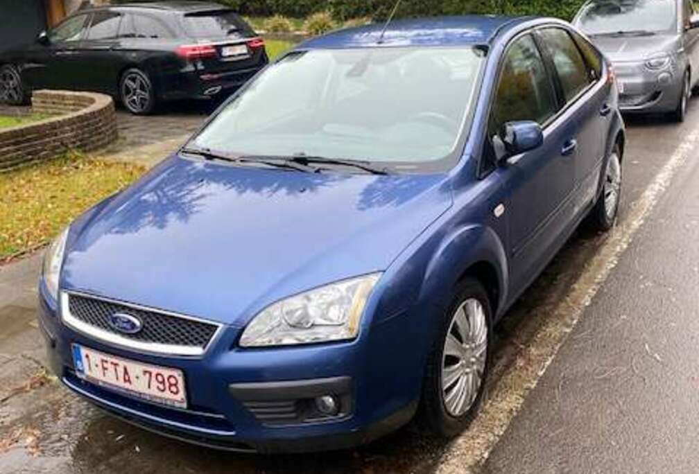 Ford Focus 1.6i 16v Ghia