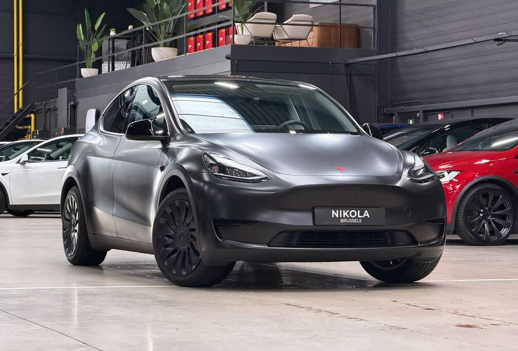 Tesla REAR WHEEL DRIVE - FULL WRAP - AUTOPILOT