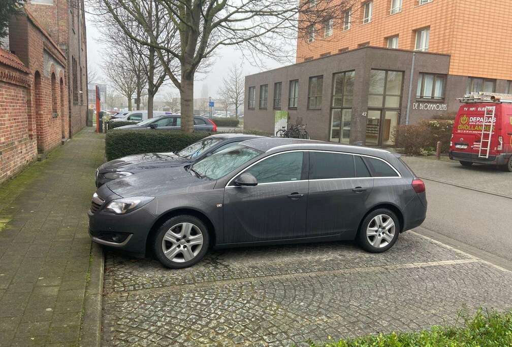 Opel Insignia 1.6 ECOTEC DI Turbo Sports Tourer ecoFLEX