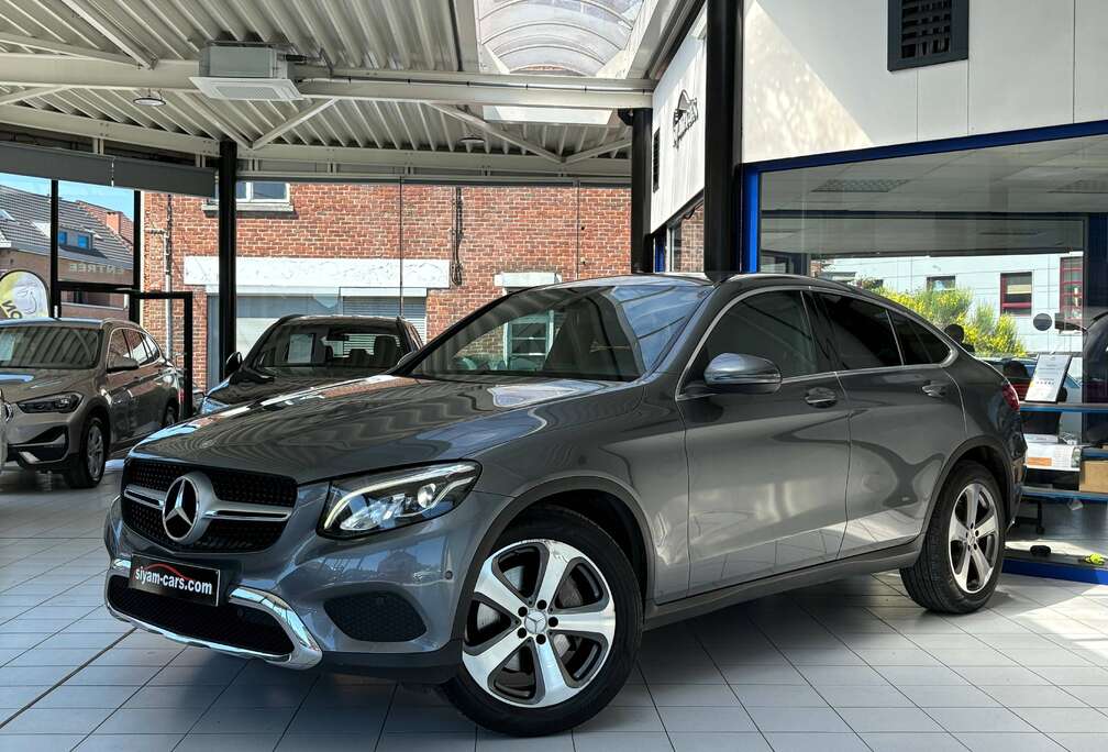 Mercedes-Benz Coupé *4-Matic * XENON * CUIR * GPS * PDC * JANTES * SPORT *