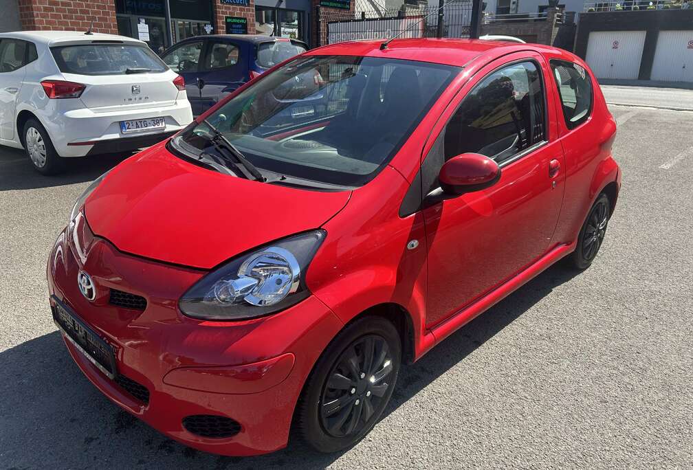 Toyota 1.0i VVT-i 3 PORTES AIRCO GARANTIE 12 MOIS
