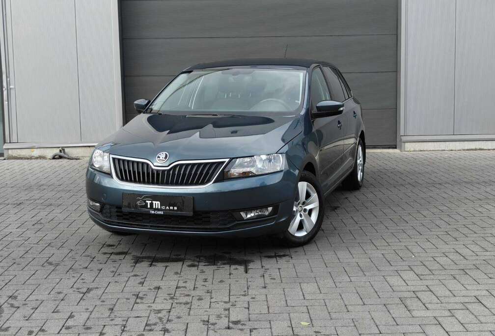 Skoda 9.000km!!/zetelverwarming/cruise controle/navigatie