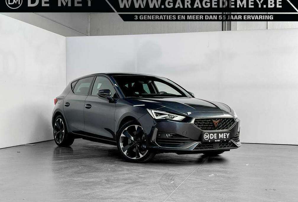 1.4 DSG DSG 204pk Plug-In  / Carplay / Camera / Ke