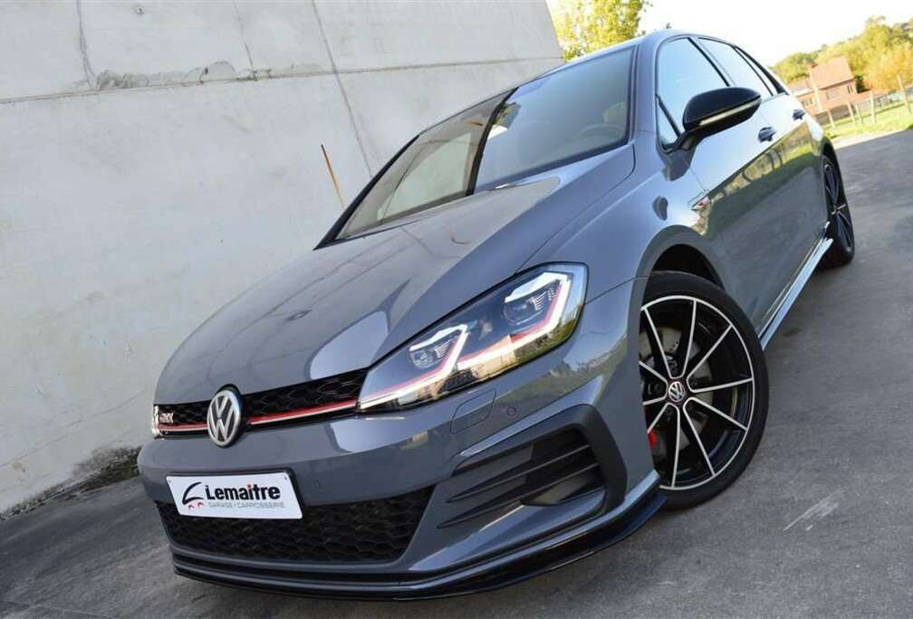 Volkswagen 2.0 TCR DSG /NAVI PRO/ VIRT COCKPIT /LED /CARPLAY