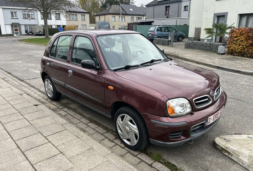 Nissan 1.0i 16v L P/S N-CVT