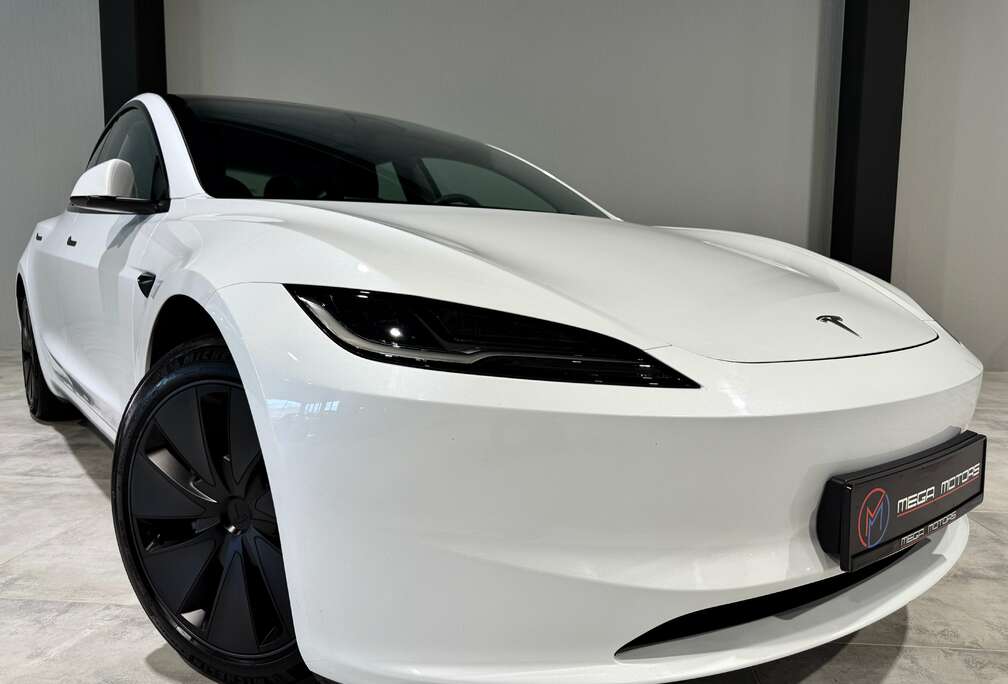 Tesla HiGHLAND 60KWh SR+ PREMiUM \