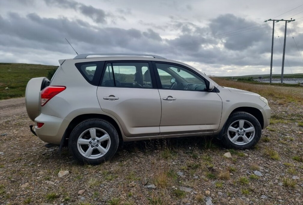 Toyota RAV4 2.2 D-4D 4WD Black Edition