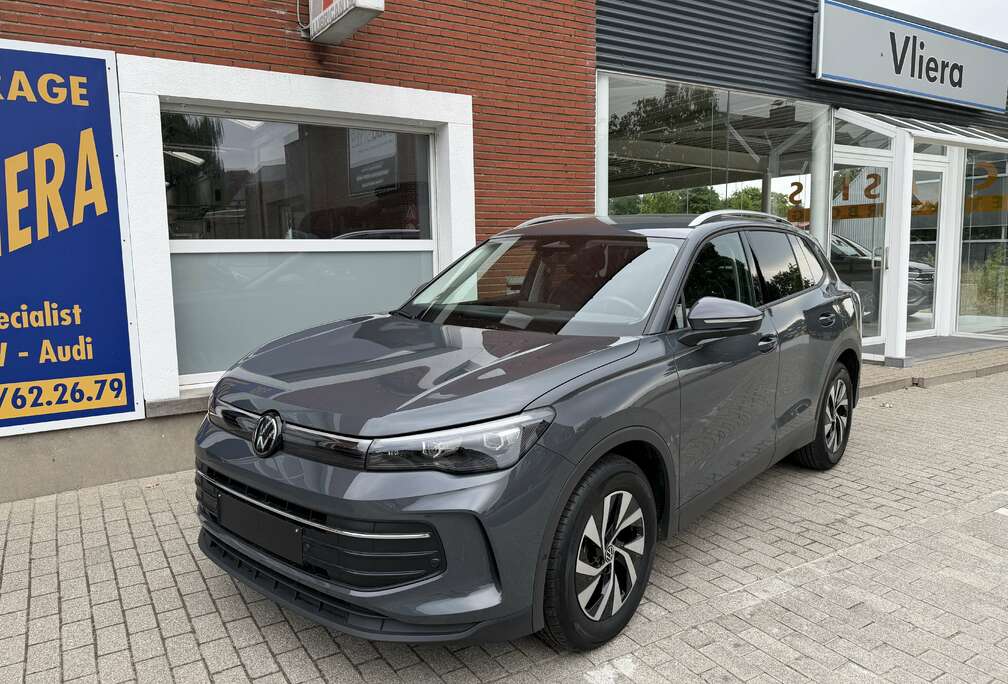 Volkswagen 1.5 eTSI mHEV DSG ACT Life Business Premium