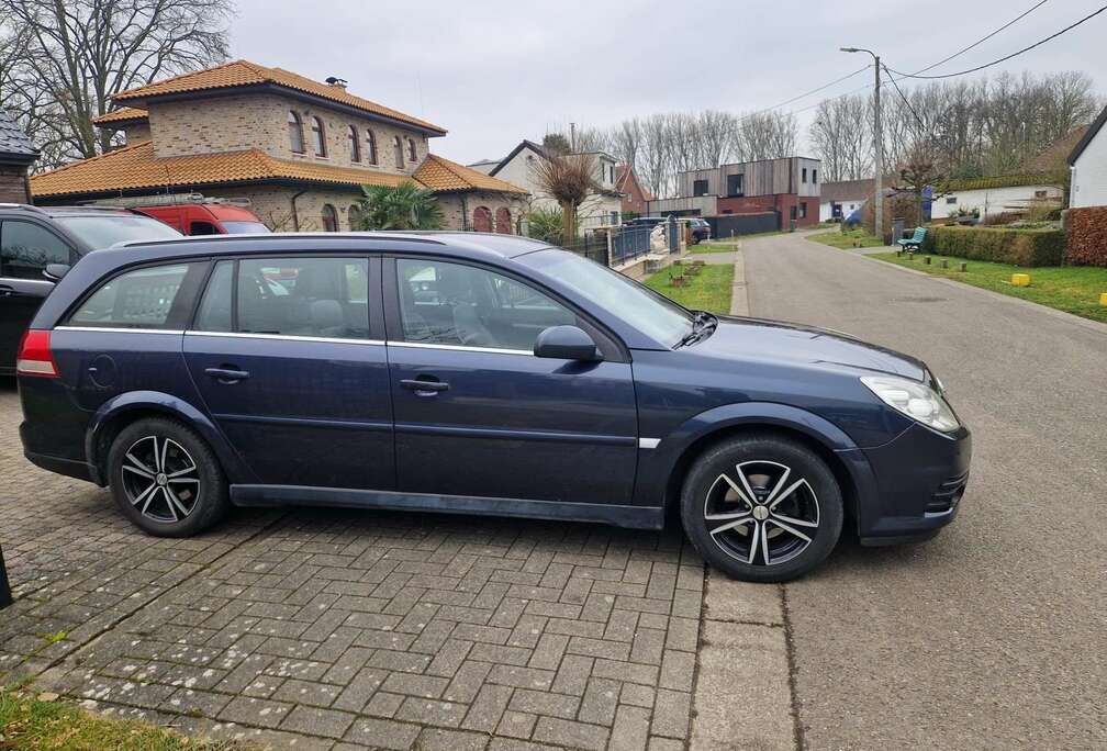 Opel Vectra 1.9 CDTI DPF Business Plus