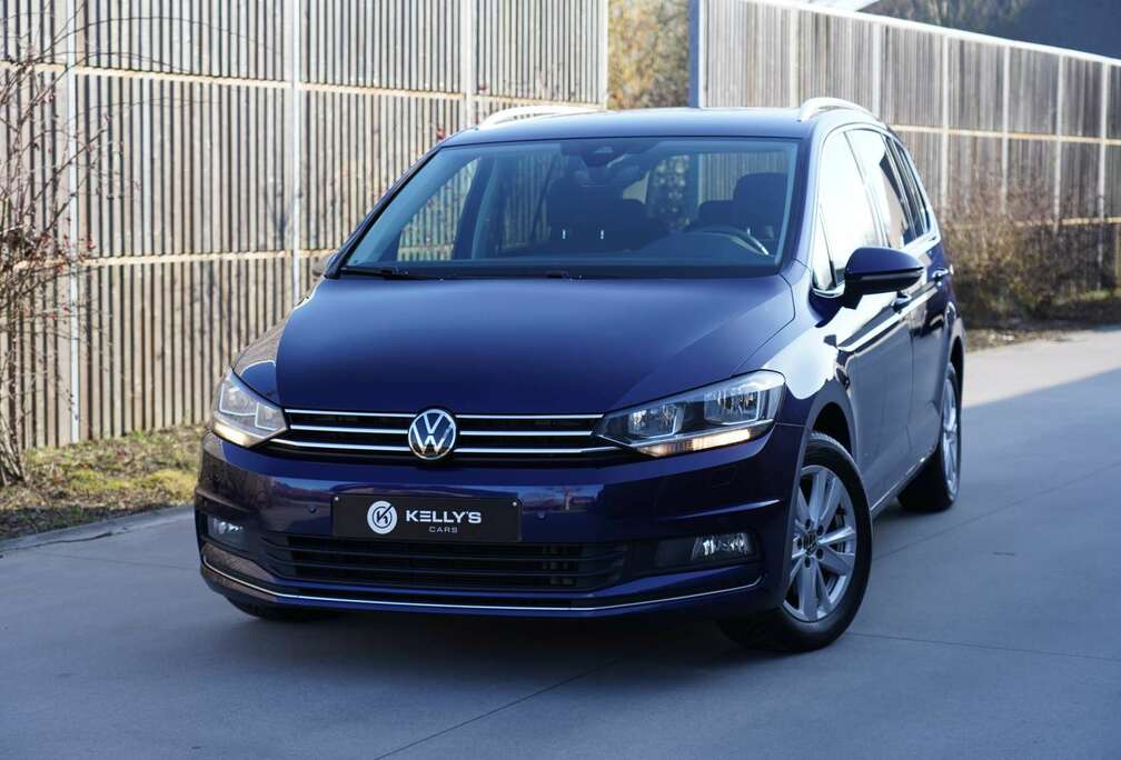 Volkswagen Touran 1.5 TSI Highline Business DSG**7 zit