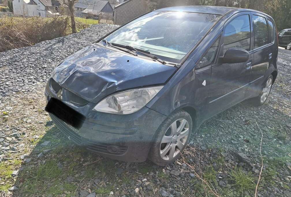 Mitsubishi 1.5 Turbo Accidenté