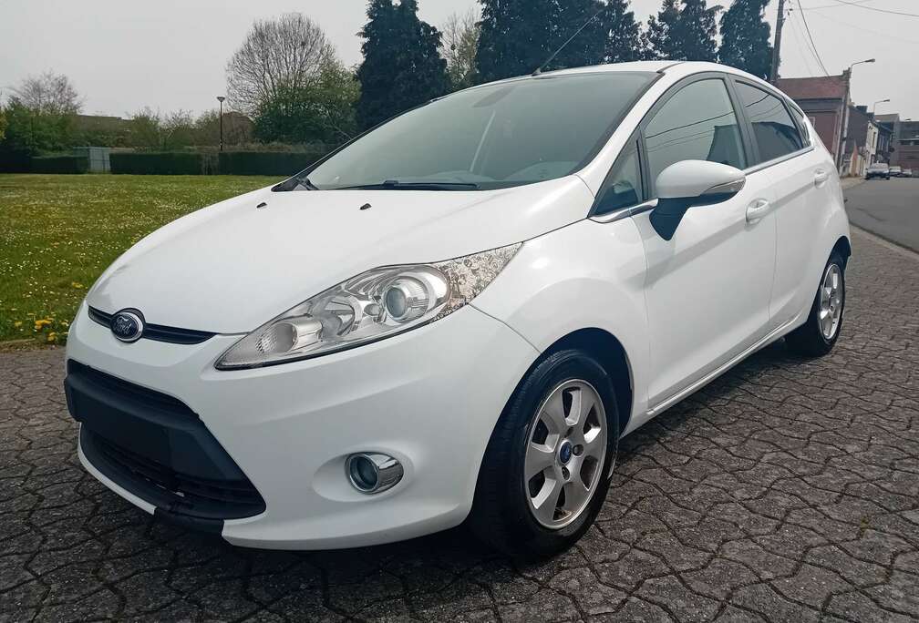 Ford 1.6 TDCi Econetic premier propriétaire