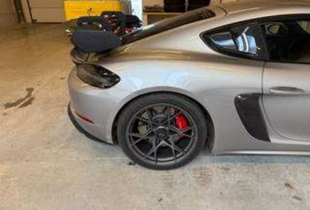 Porsche 718 Cayman GT4 RS 4.0i PDK