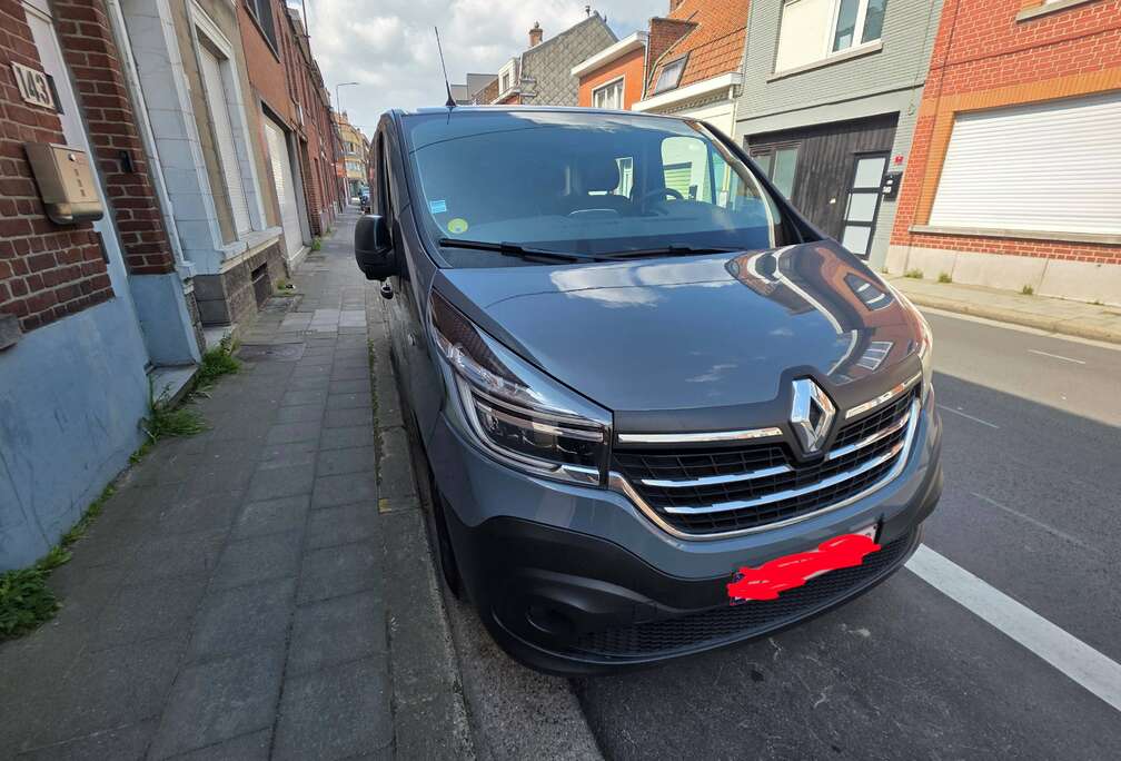 Renault 2.0 dCi 27 L1H1 Confort