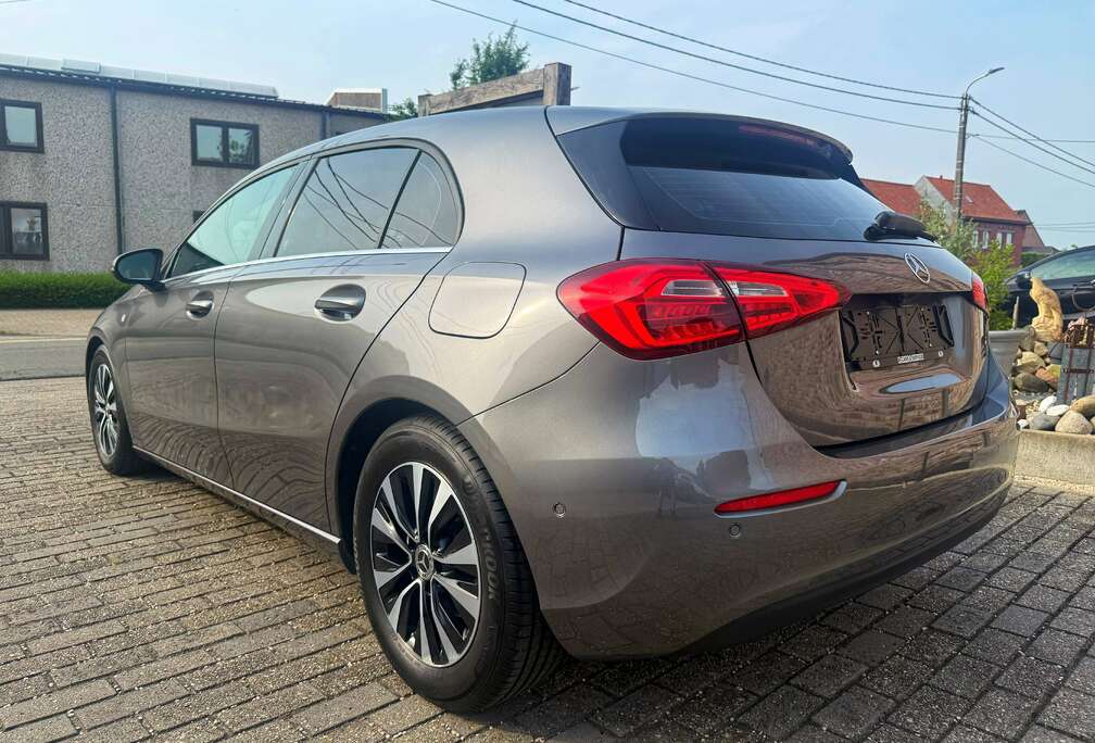 Mercedes-Benz A 180 Business Solution