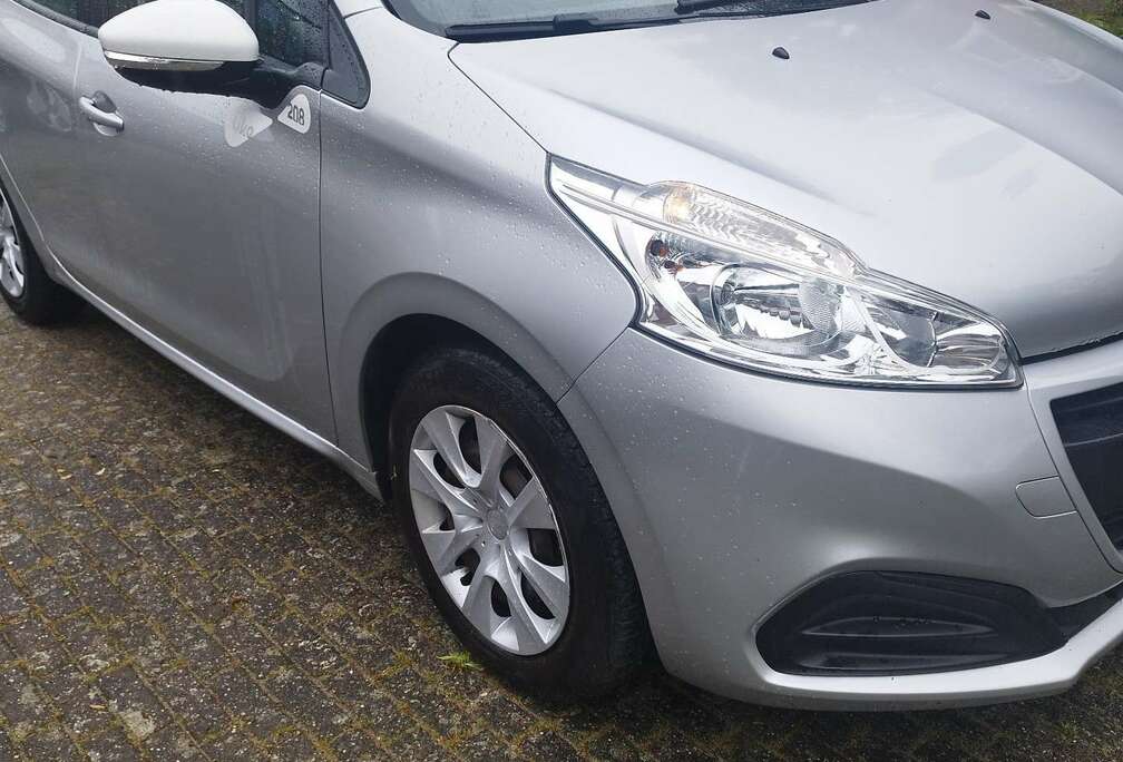 Peugeot 208 1.2i PureTech Access
