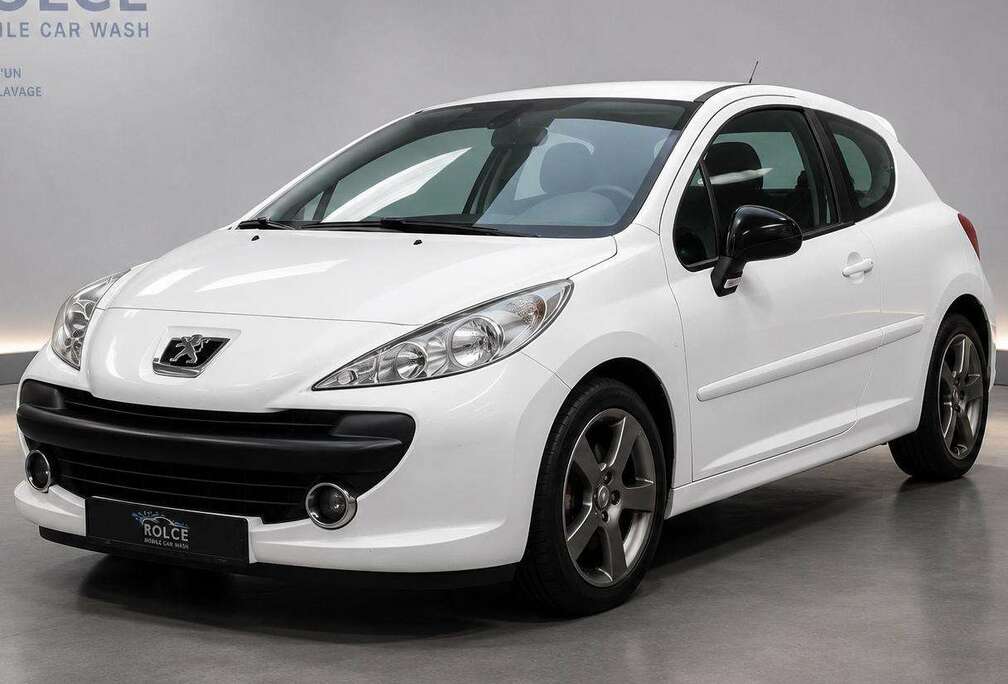 Peugeot 207 1.6 THP 16V 150ch Féline