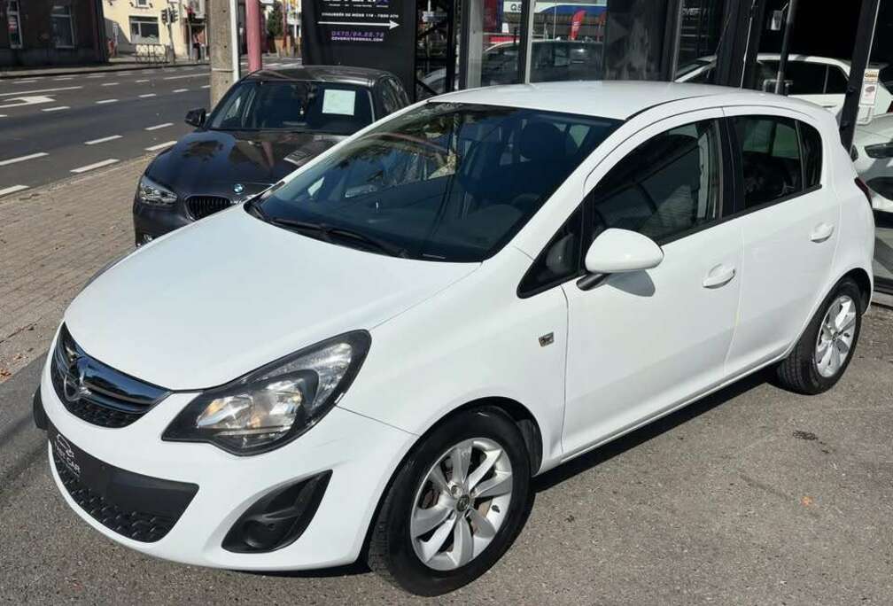 Opel Corsa 1.4i Ultimate Edition