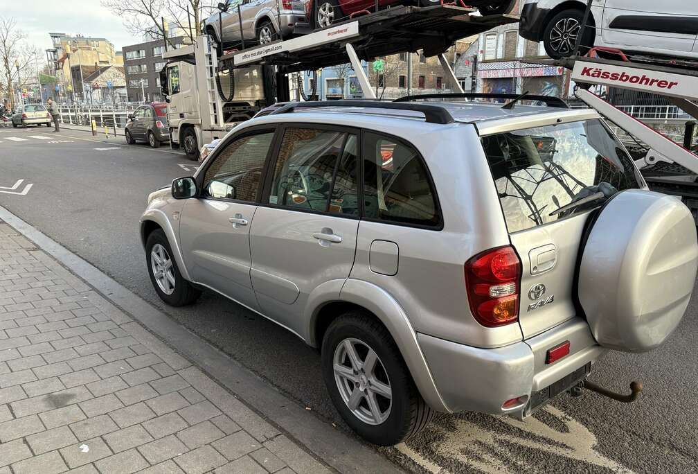 Toyota RAV4 150 VVT-i GX