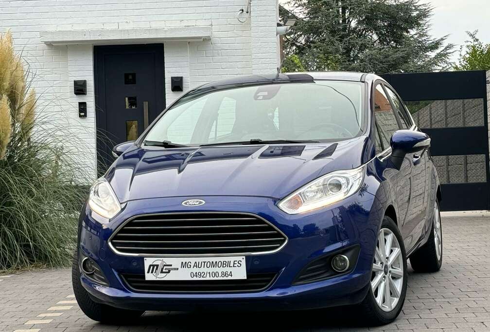 Ford 1.5 TDCI -  PACK TITANIUM - LED - NAVI - JANTES -