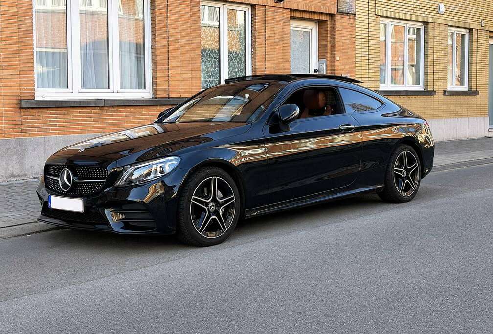 Mercedes-Benz Coupe C 200 MHE