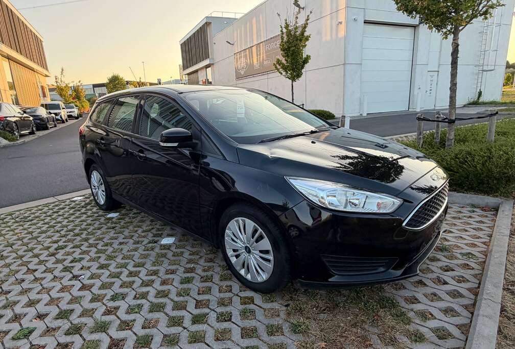 Ford 999 CC ESSENCE