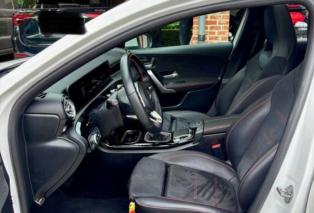 Mercedes-Benz AMG Line