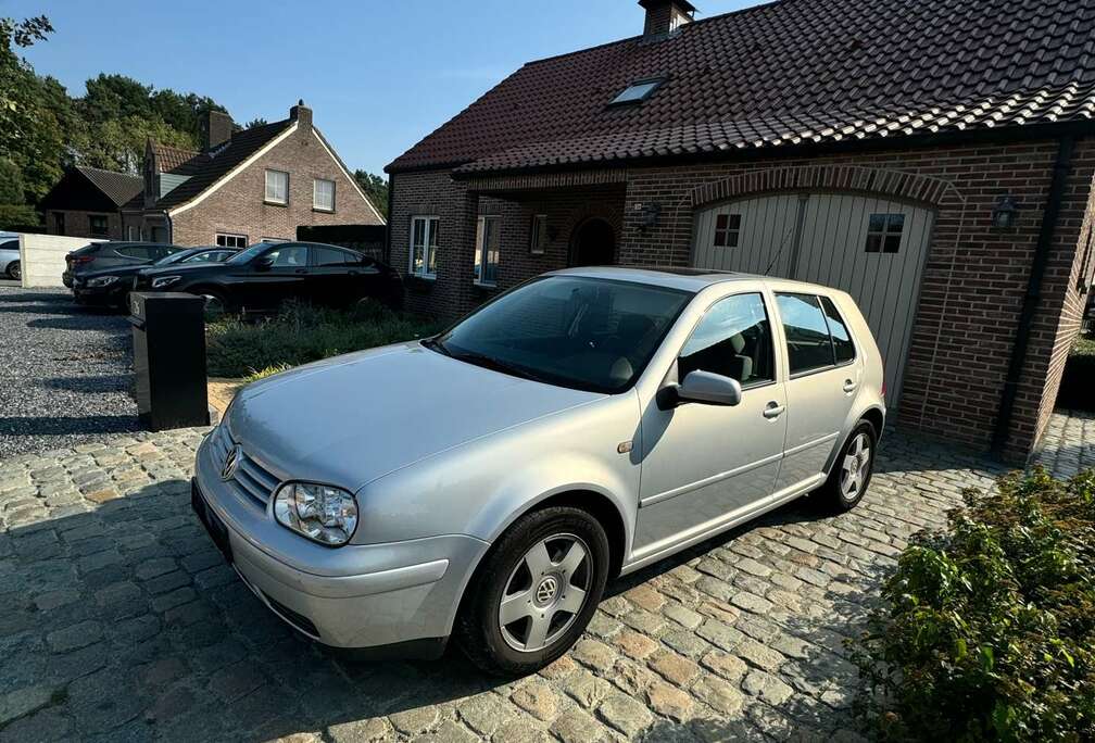 Volkswagen GOLF 1.8 - TOPSTAAT - LAGE KILOMETERSTAND