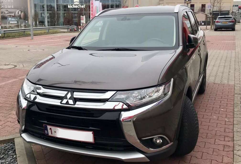 Mitsubishi 2.2 DI-D 4WD Instyle Premium