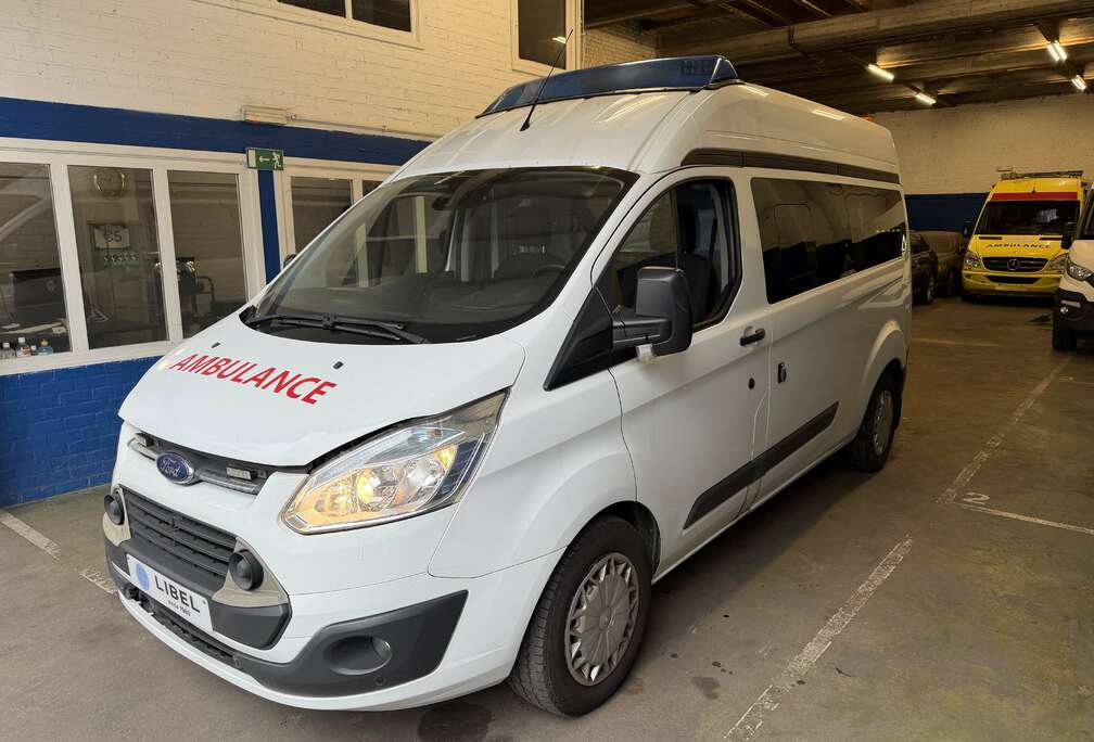 Ford ***AMBULANCE***