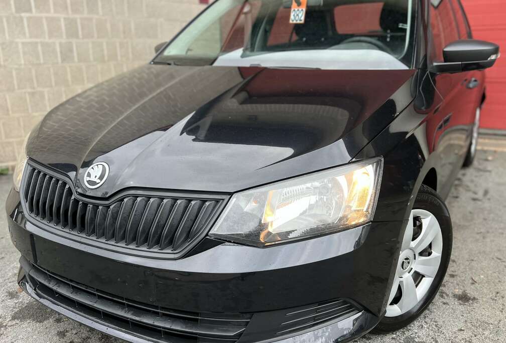 Skoda 1.0i Active + CLIM