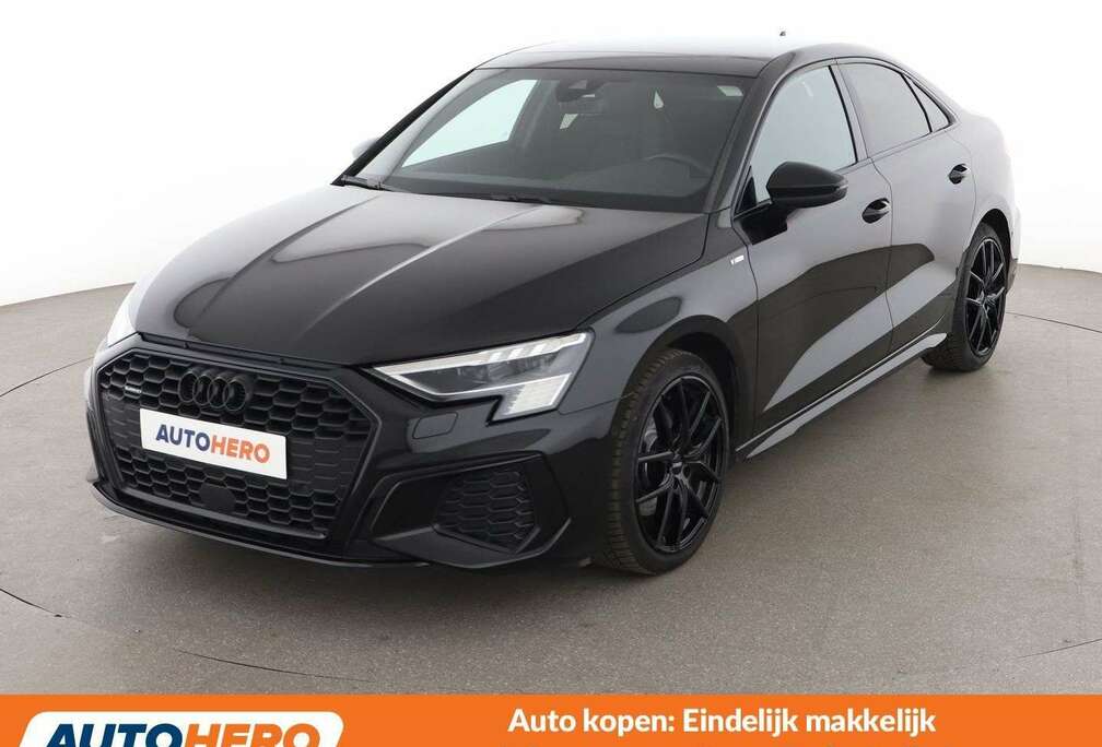 Audi 40 TFSI quattro S line