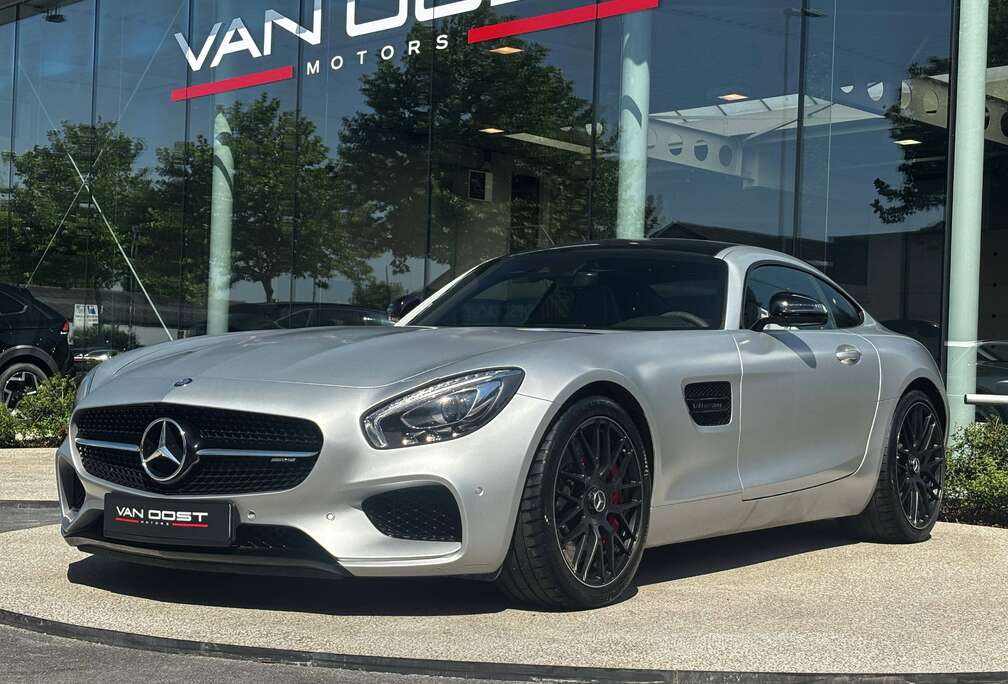 Mercedes-Benz AMG GT S 4.0 V8 BiTurbo // AMG Performance Seats // Carbon