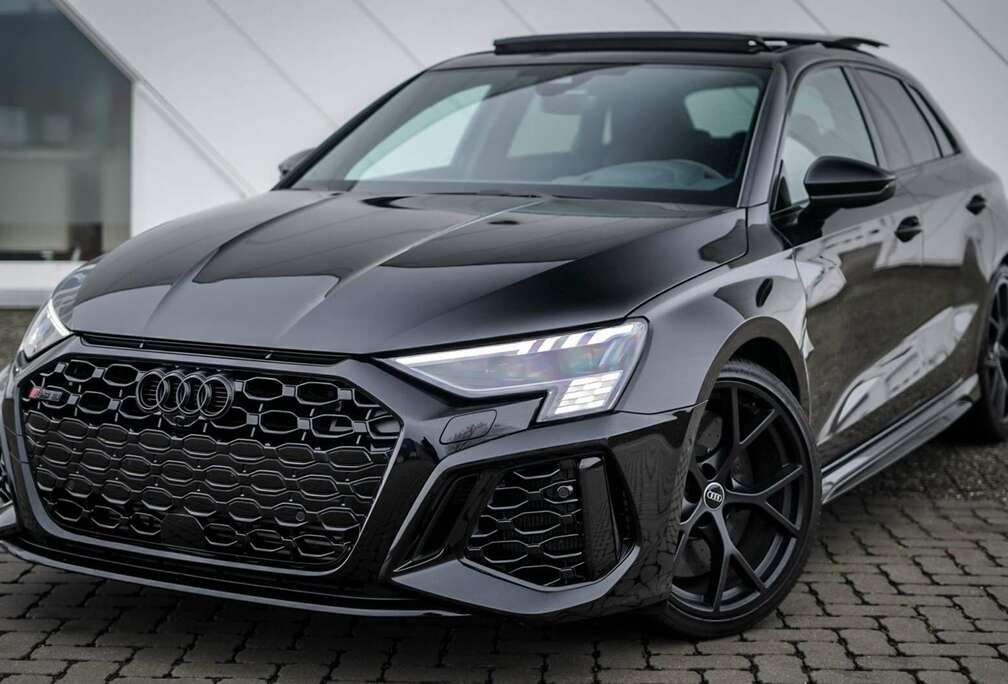 Audi PANO*HEADUP*CERAMICREM*AMBIENT*MATRIX*RSPACK*DRIFT