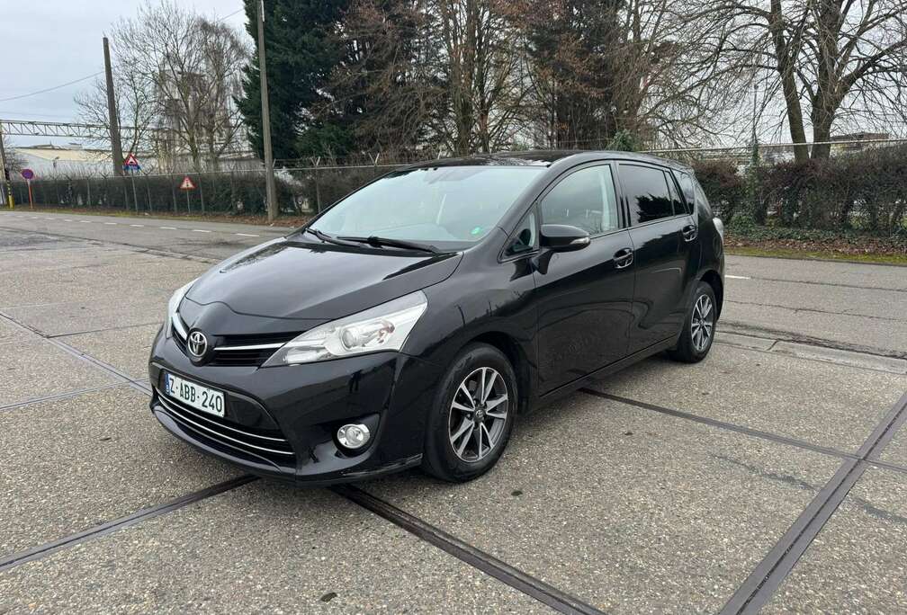 Toyota Verso 1.6 D-4D Skyview 7pl.