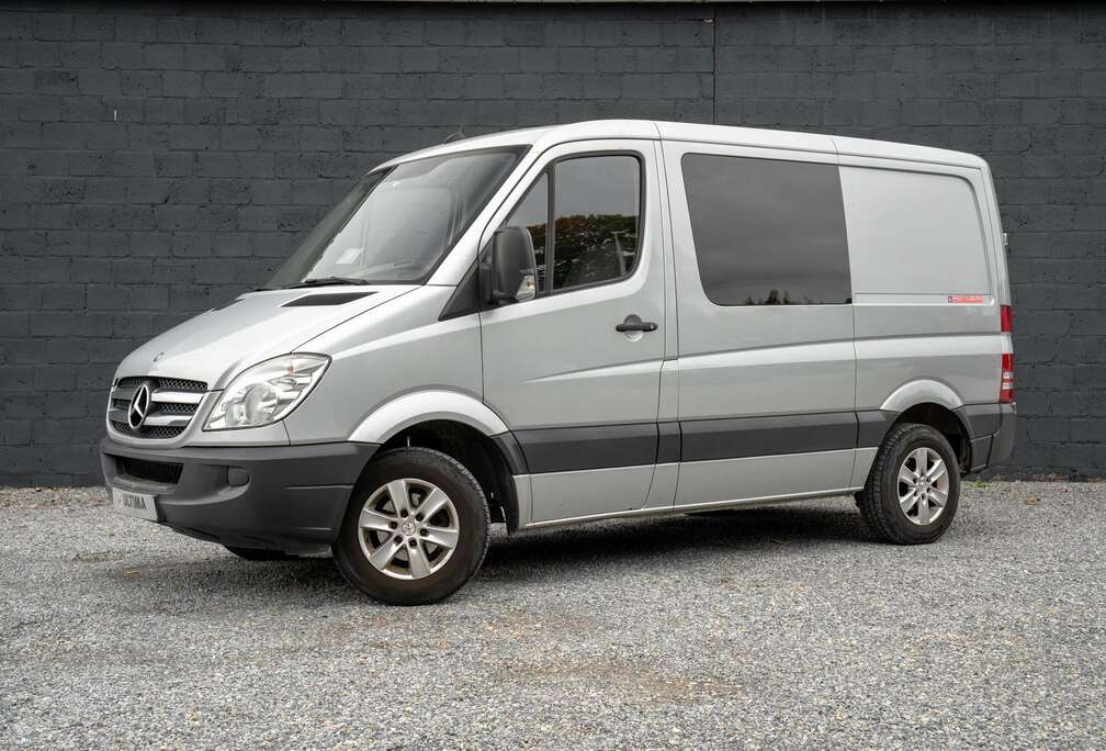 Mercedes-Benz 210 CDI AUTOMAAT ROLSTOELLIFT - FULL ELEKTRISCH