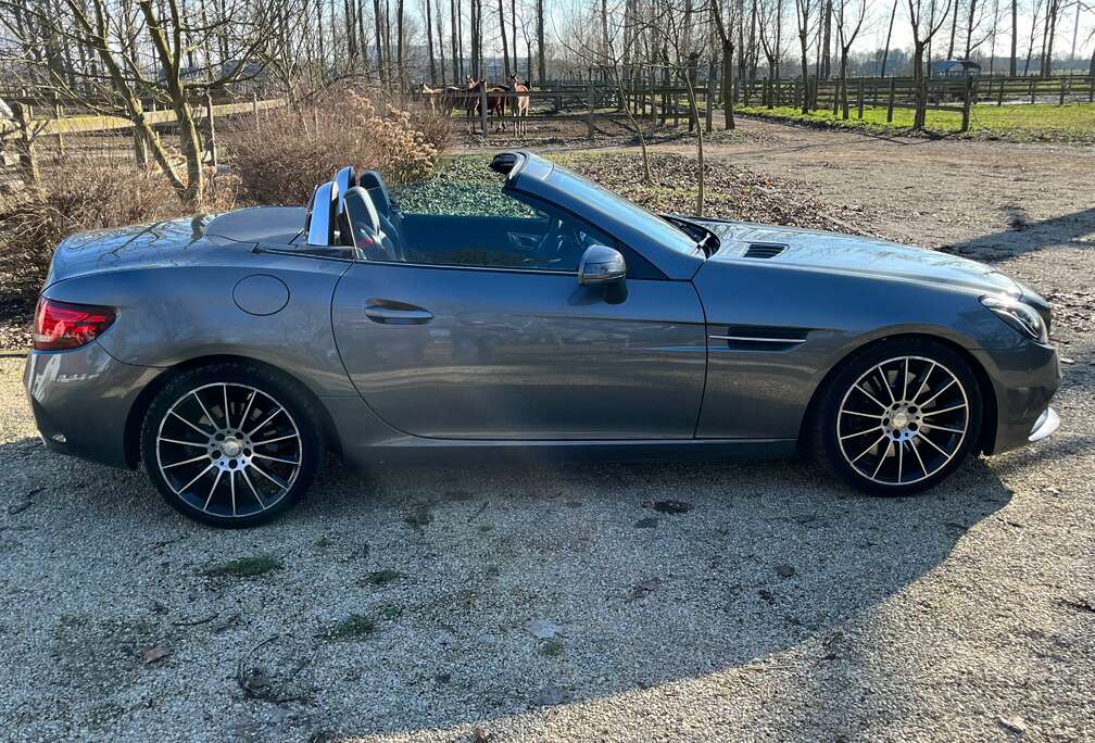 Mercedes-Benz SLC 180