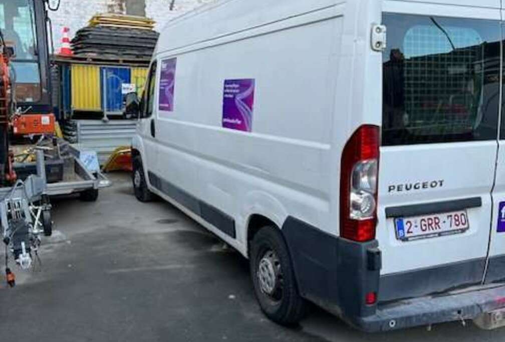 Peugeot 2.2 HDi L2H2 Utility FAP (EU5)