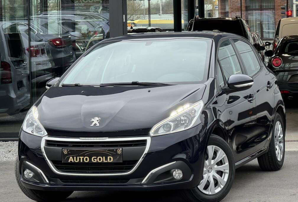 Peugeot 1.2i / EURO6B / NAVIGATION / 60.356 KM / CARNET
