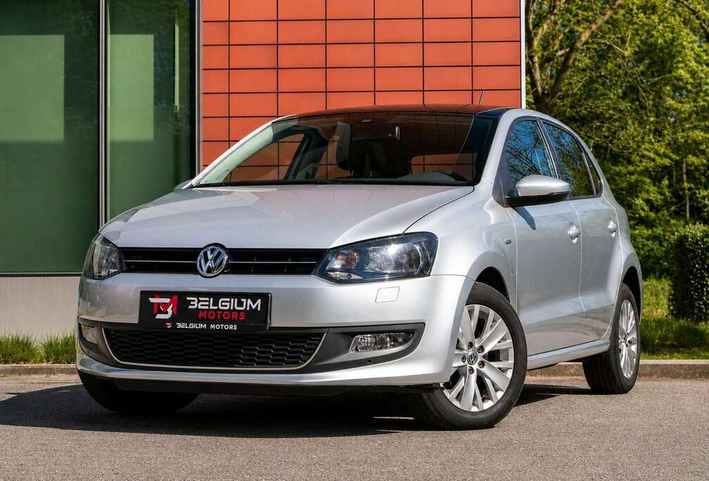 Volkswagen - 1.2 TSI Life DSG - Only 31500 kms - Pano - Heated Seats
