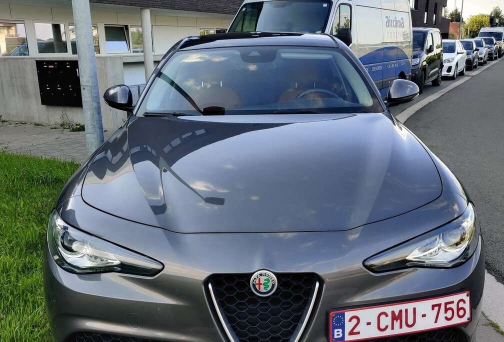 Alfa Romeo 2.0 T AWD Veloce