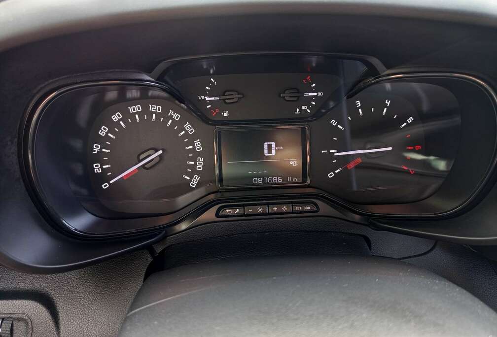 Citroen 1.2 PureTech M Light Control S/S (EU6.3)