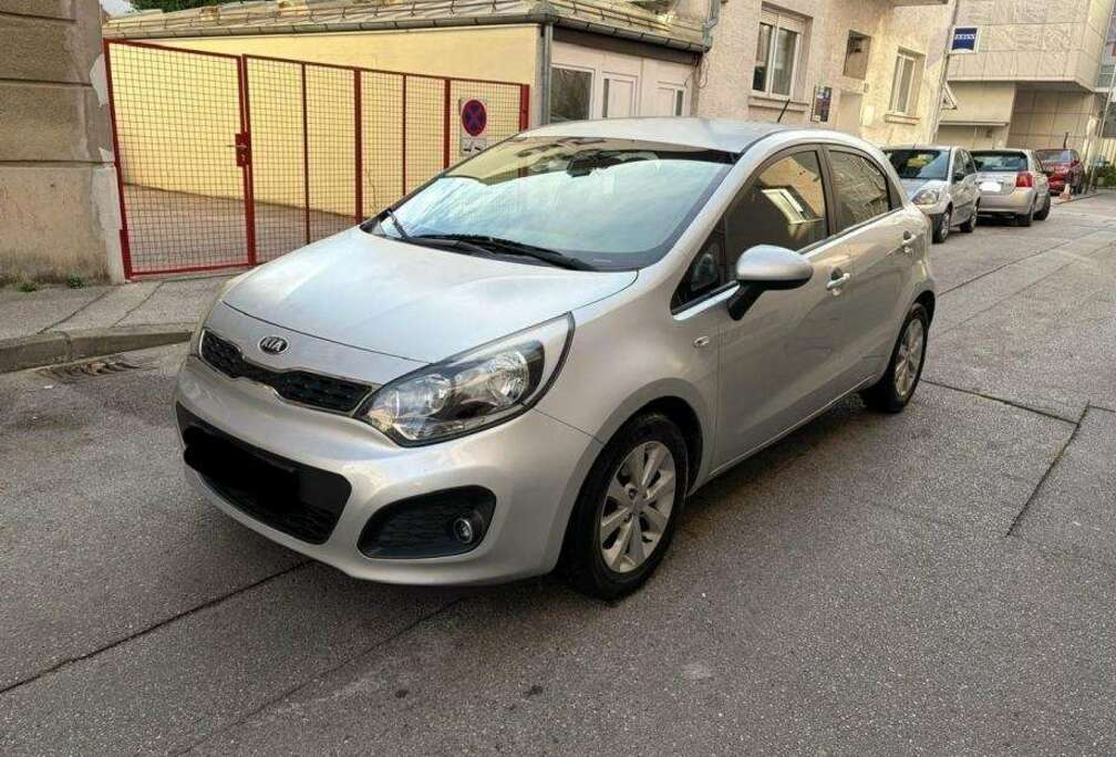 Kia Rio 1.4i Aventura