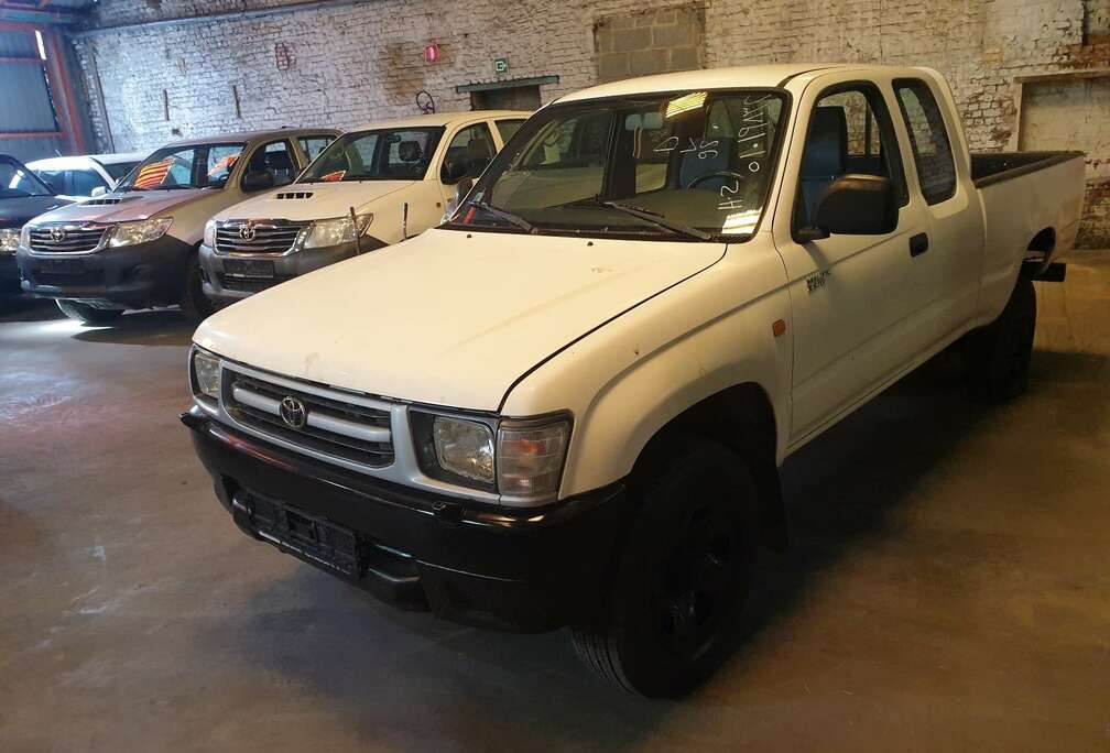 Toyota 2.4 D 4WD  Extra-cab 4x4