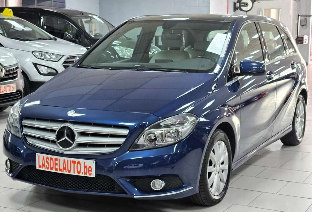 Mercedes-Benz 1.6i Auto Cuir Chauffants Blue Gps Pano Ouvrant